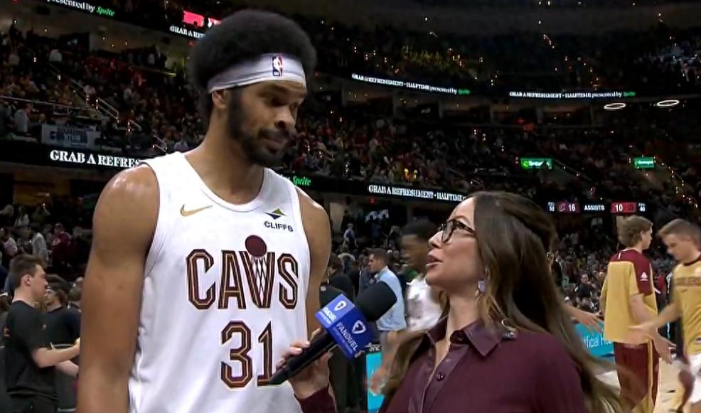 NBA常规赛：骑士主场122-108力克猛龙，喜提两连胜，主场10战全胜