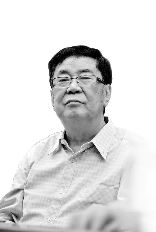 郭小川的成名作是_郭小川死亡之谜_郭小川世界杯