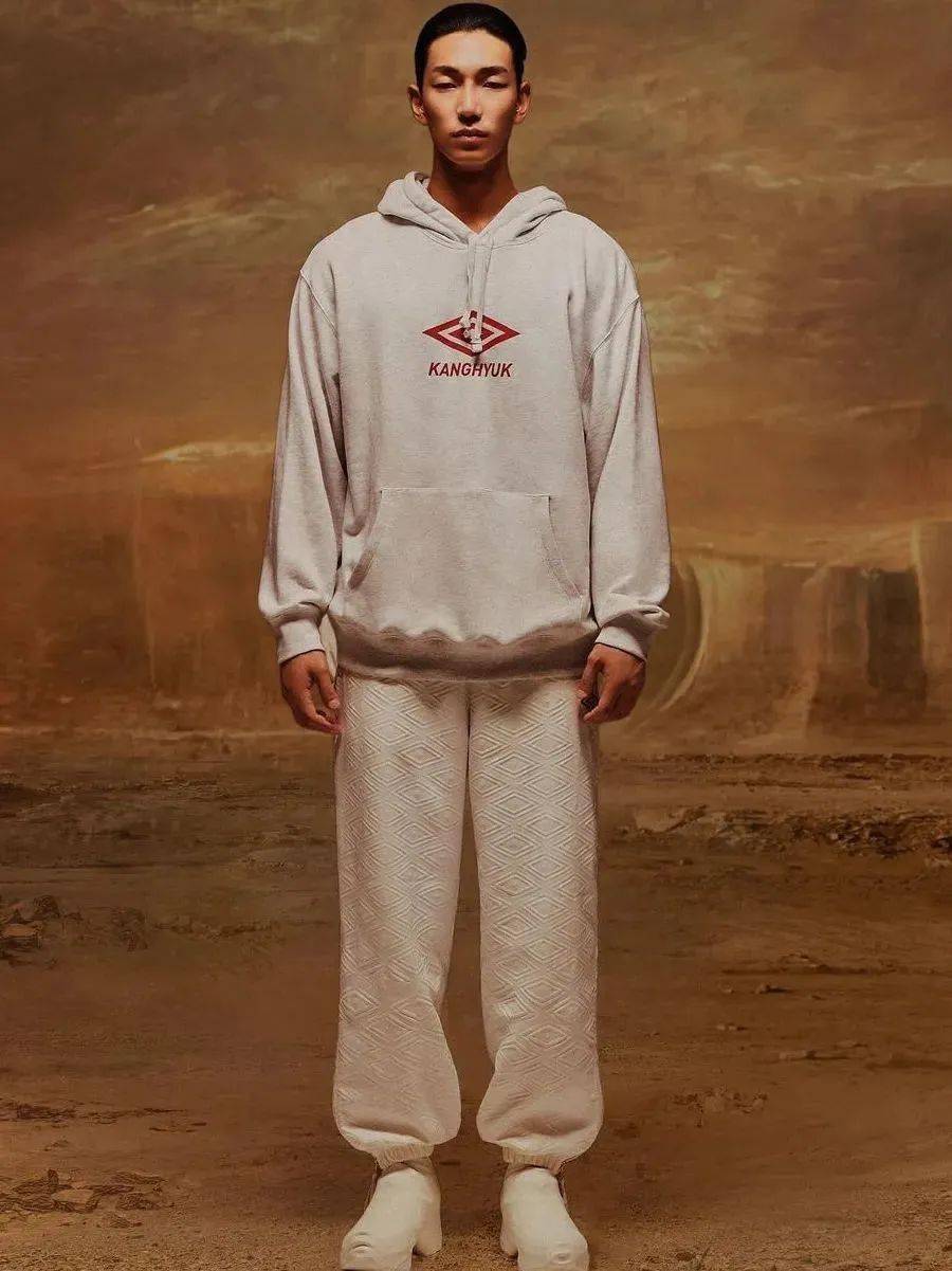 世界服装大会_世界服装之苑_世界杯服装