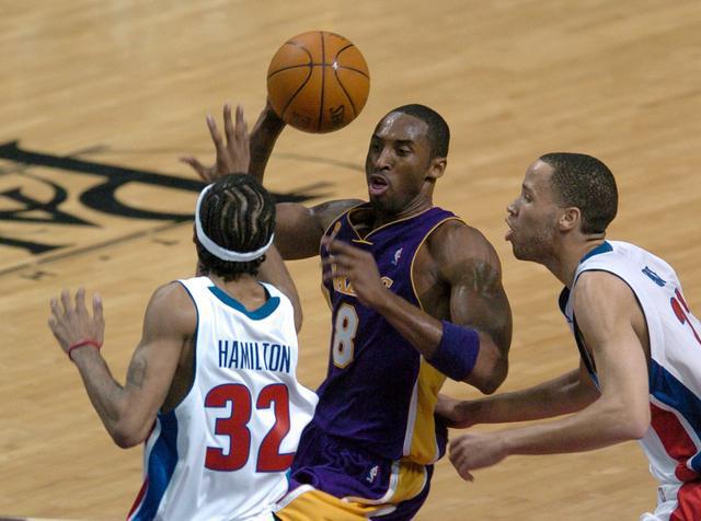 科比投篮简笔画教程_科比投篮集锦_NBA投科比