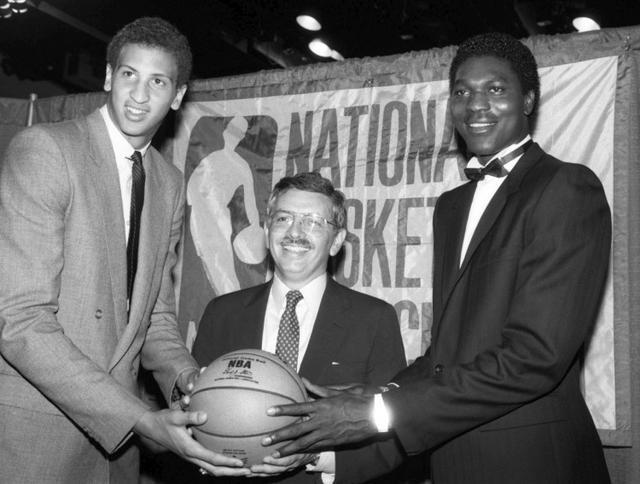 NBA投科比_科比投篮简笔画教程_科比投篮集锦