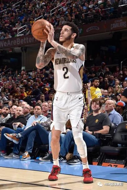 nba投全场的视频_nba投球视频_nba投篮视频教程