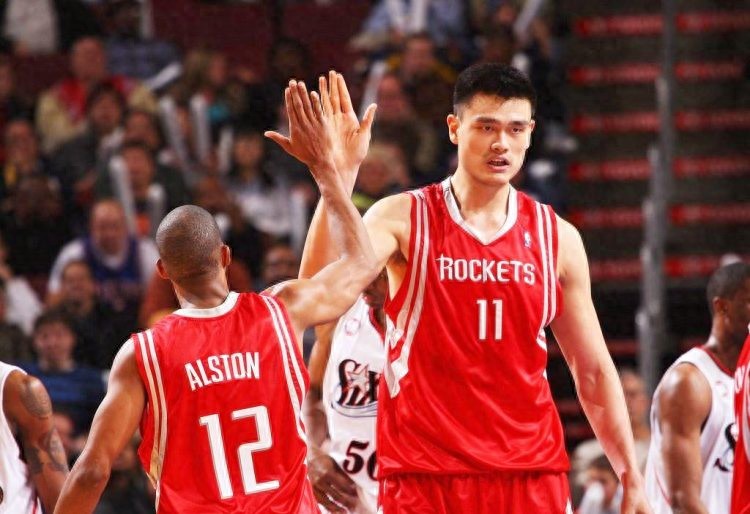 姚明退役10年回顾：从NBA巨星到篮协主席，继续为篮球梦奋斗
