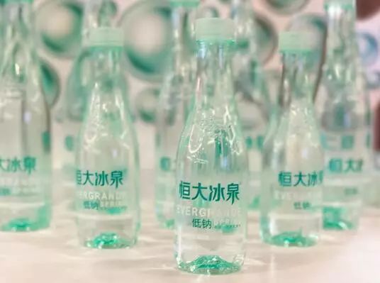 世界杯乳铁_我的世界图片铁铁傀儡_含乳铁蛋白奶粉的排名