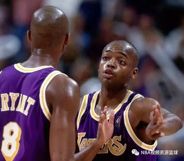 2001nba湖人_湖人2001年夺冠阵容_湖人2001年阵容