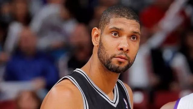 NBA自带体系的球员：邓肯如何成为马刺的定海神针并助力队友成长