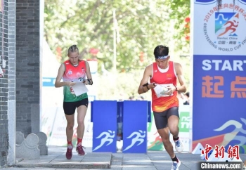 2019定向世界杯决赛佛山站：中国队郝双燕勇夺女子短距离冠军