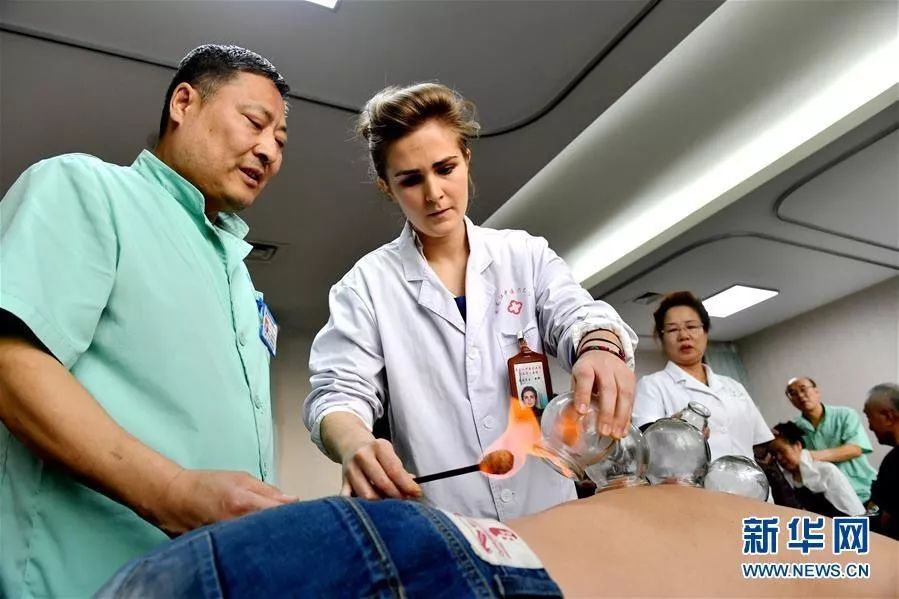 美女 世界杯_世界美女大赛的冠军是谁_世界美女2021