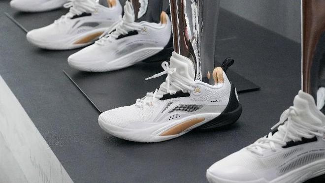 篮球鞋cba国产乔丹_篮球鞋CBA_篮球鞋cba是什么牌子