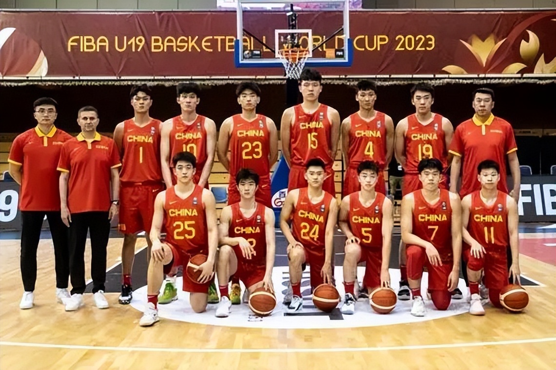 U19男篮世界杯：中国青年队挑战欧美劲旅，球迷热议比赛表现