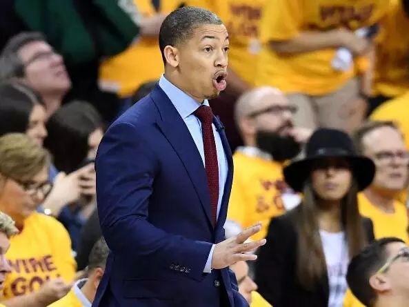 骑士队篮球_nba骑士队训练视频_骑士队