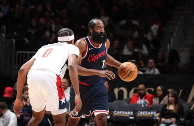 2024-25赛季NBA东西部最新排名：骑士领跑东部，火箭跃居西部第二