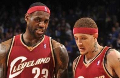 nba球星破产后境遇大不同，姚明老大成小偷，艾弗森最有先见之明