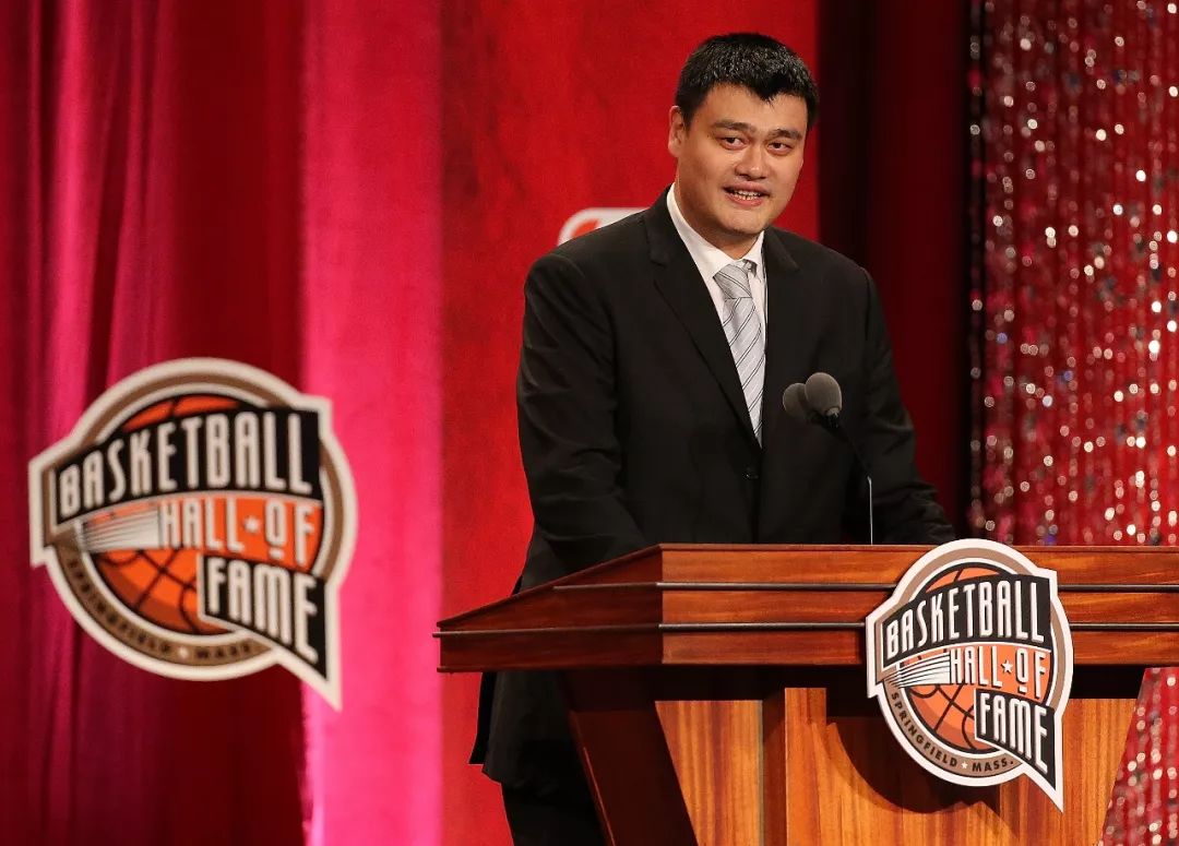 中国篮球NBA首轮秀回顾：姚明辉煌与易建联的遗憾