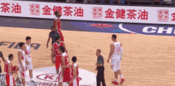 易建联第一场nba比赛_易建联nba首场比赛_易建联NBA首发