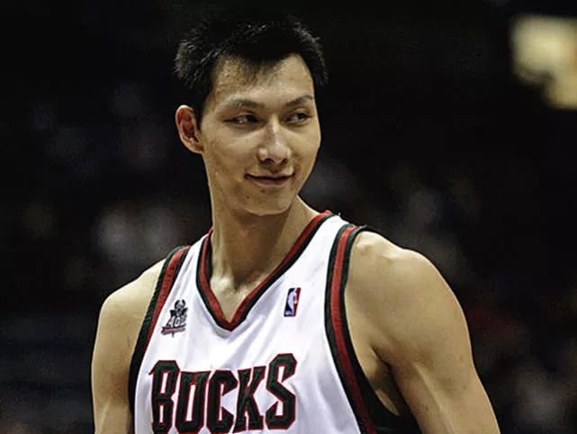 2007年NBA选秀：易建联成为继姚明后顺位最高的黄种人球员