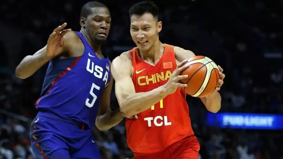易建联NBA生涯回顾：从CBA到NBA的篮球传奇与遗憾