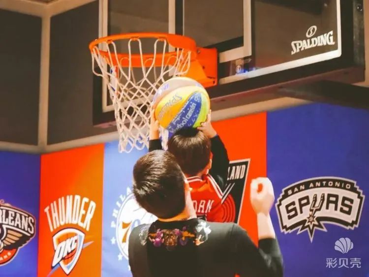 nba官方商城天猫店_上海最大的nba店在哪儿_上海nba店