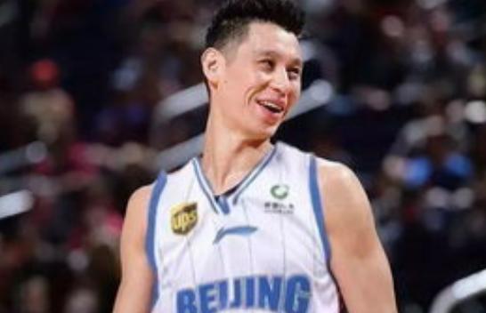 林书豪NBA生涯困境解析：种族歧视、年龄与伤病如何影响其职业生涯