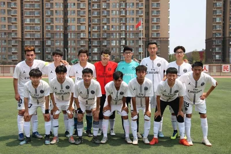 热爱世界什么意思_热爱世界更热爱你小说免费阅读_热爱世界杯
