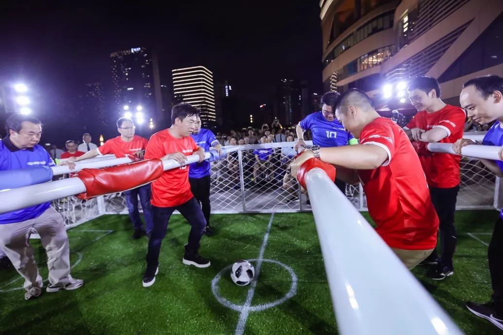 世界杯 贴纸_贴纸杯的彩纸剪成什么形状_纸杯贴纸画怎么做