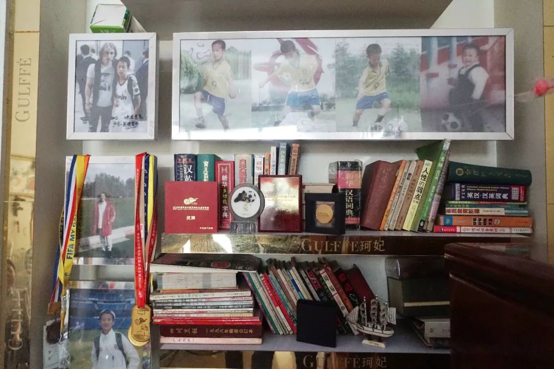 西甲足球俱乐部_西甲足球俱乐部老板_西甲足球俱乐部队徽