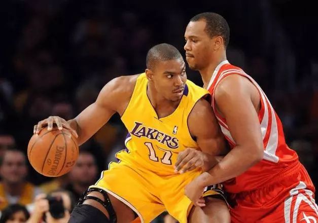 NBA中锋的标准身高_nba中锋身高要求_nba中锋身高对比