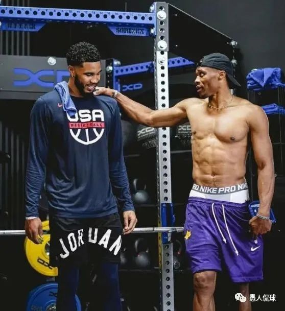 nba球星腹肌照_NBA球星的腹肌_nba腹肌