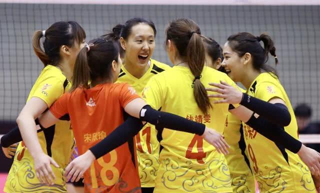 中国女排超级联赛：山东女排3-1胜八一，杨涵玉6次拦网成关键，青春风暴再掀波澜