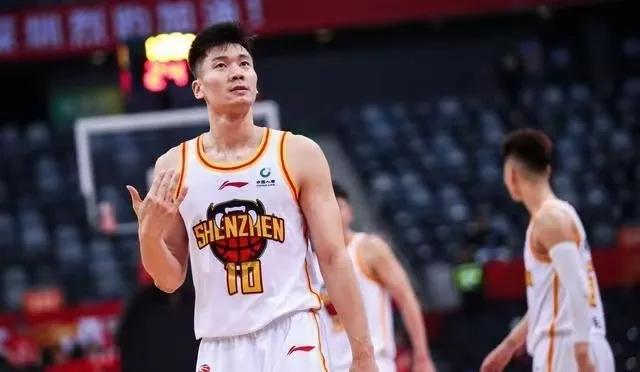 CBA球员身体_球员身体状态被评估_球员身体超过16岁怎么办