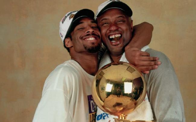 NBA传奇球星科比父亲乔-布莱恩特去世，享年69岁，回顾其篮球生涯与教练经历