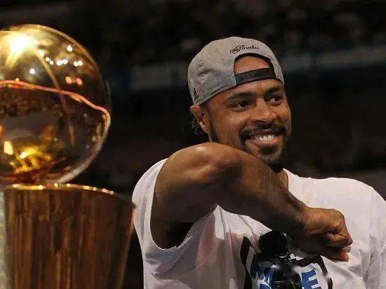 泰森-钱德勒：从贫困农场到NBA总冠军，拳王的传奇生涯与荣誉回顾