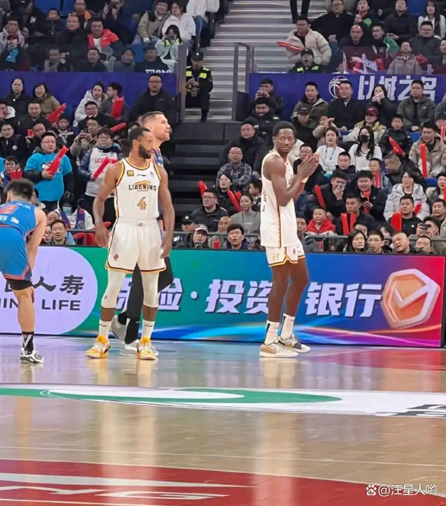 2024年12月13日CBA常规赛17轮 辽宁男篮有惊无险胜四川男篮