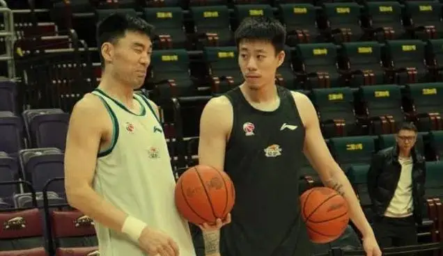 CBA辽宁四川_辽宁四川CBA_辽宁四川cba打架
