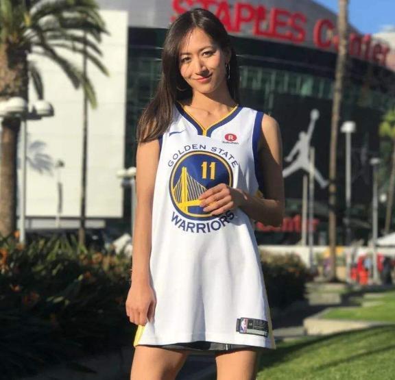 真人版赤木晴子横空出世! 日本最美NBA女记者, 直言喜欢黑人球员